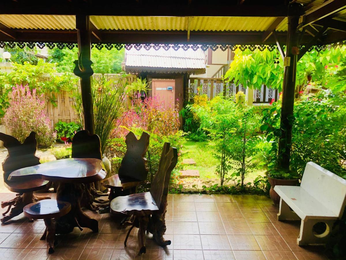 Banthai Guesthouse Phetchaburi Extérieur photo