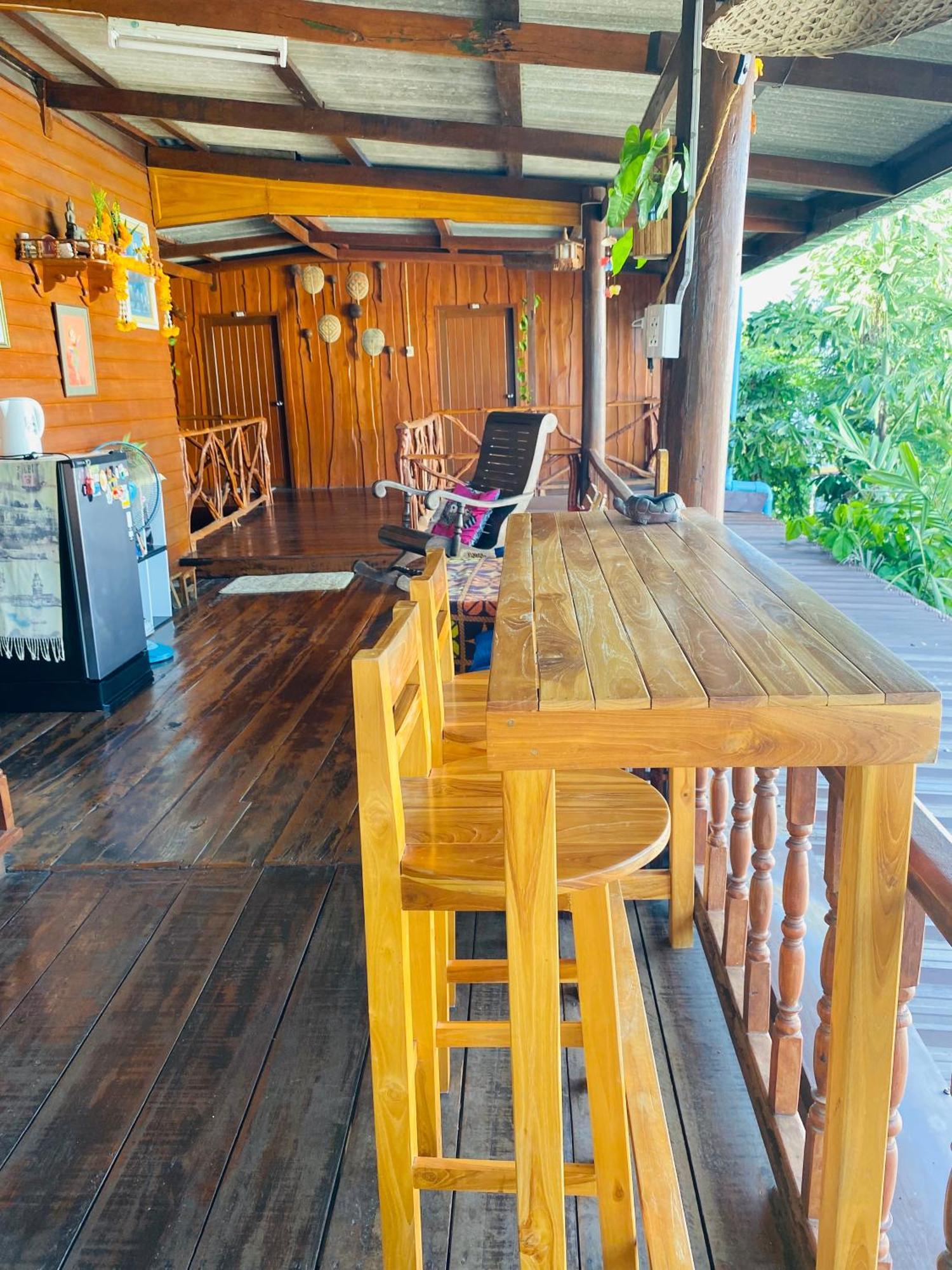 Banthai Guesthouse Phetchaburi Extérieur photo