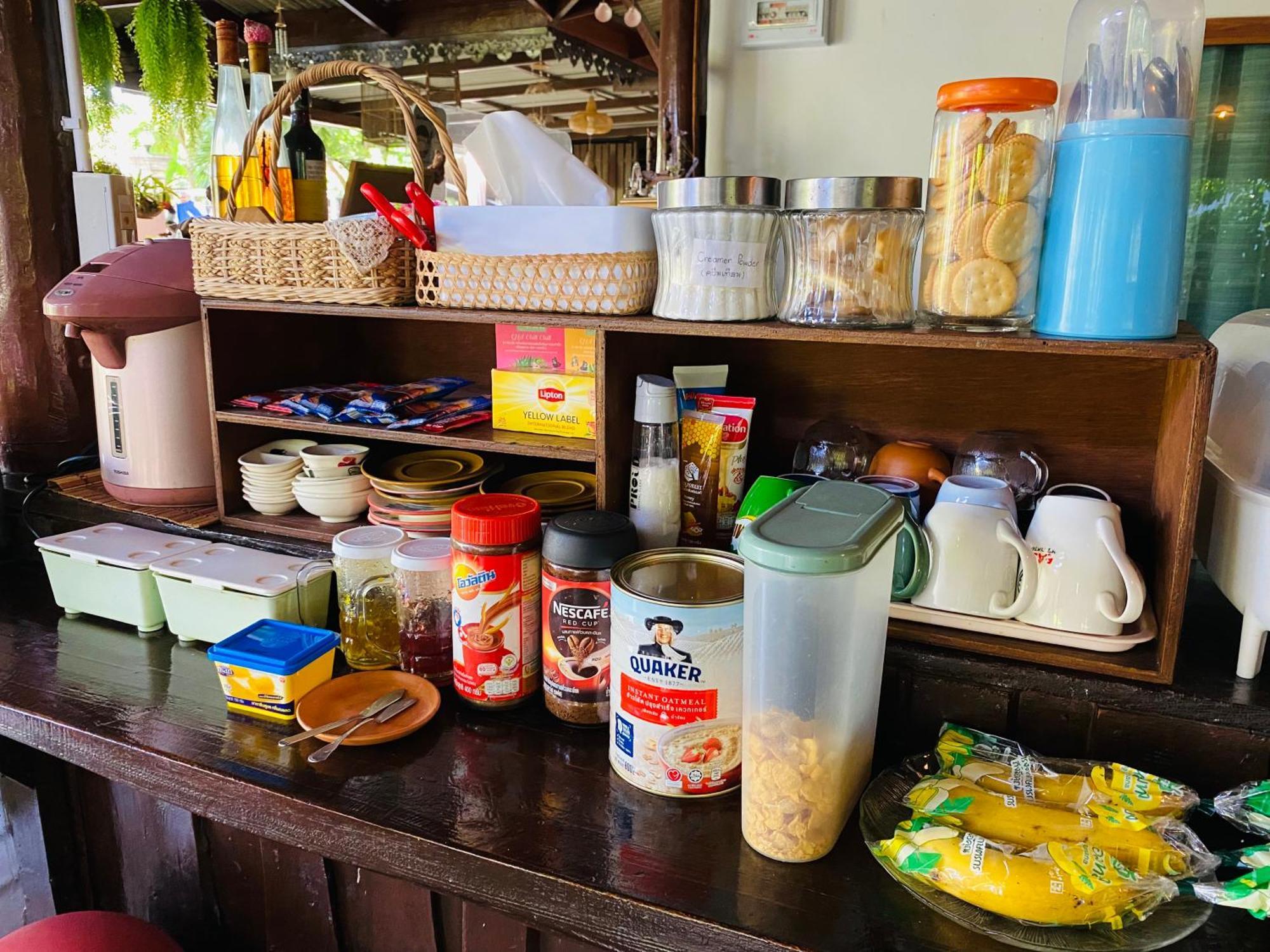Banthai Guesthouse Phetchaburi Extérieur photo