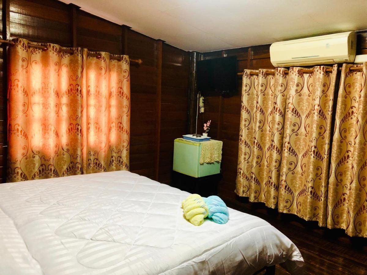 Banthai Guesthouse Phetchaburi Extérieur photo