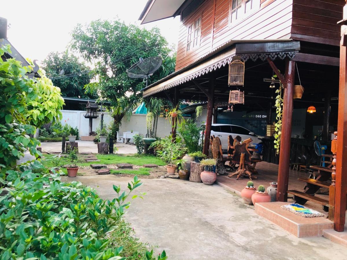 Banthai Guesthouse Phetchaburi Extérieur photo